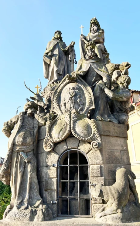 Statues of Saints John of Matha, Felix of Valois, and Ivan