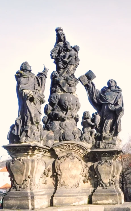 Statue of the Madonna, St. Dominic and Thomas Aquinas